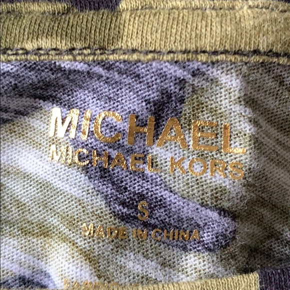 👚💥Brand New Michael Kors Camo T-Shirt💥👚 - Picture 6 of 6